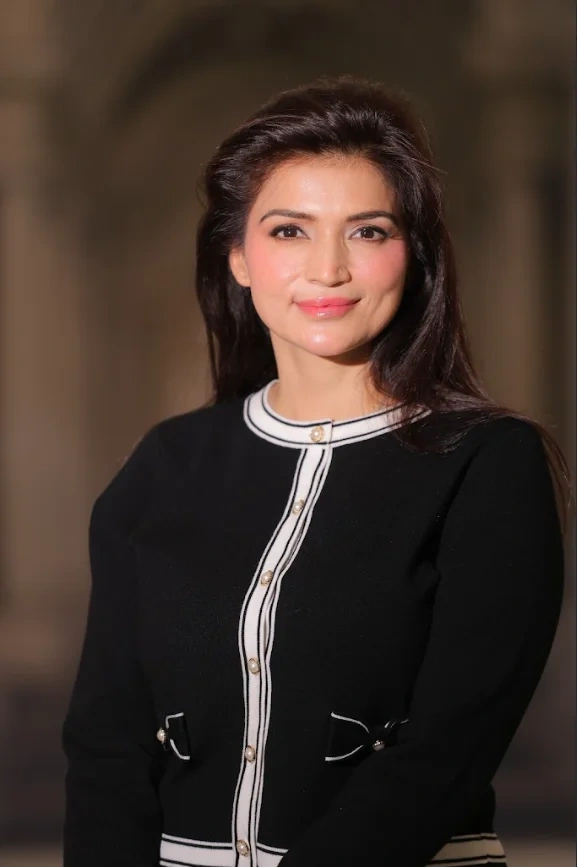 Dr. Monisha Kapoor
